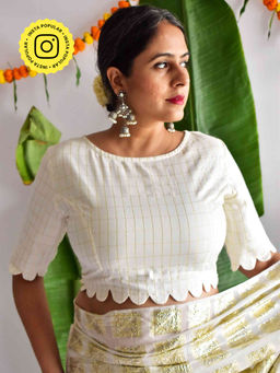 Sundarii - Off White Checks Round Neck Blouse