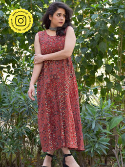 Sundarii - Kaisen Ajrakh Dress