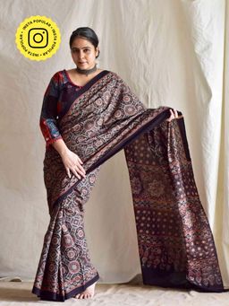 Sundarii - Black Printed Saree with Unstitched Blouse