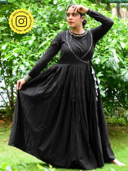 Sundarii - Bekhyali Angrakha Dress