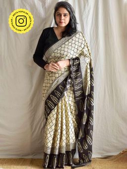 Sundarii - Dark Tales - Dabu Cotton Saree Without Blouse