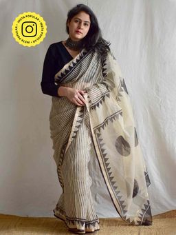 Sundarii - Women's Cream Dharti Dabu Kota Doria Saree without Blouse