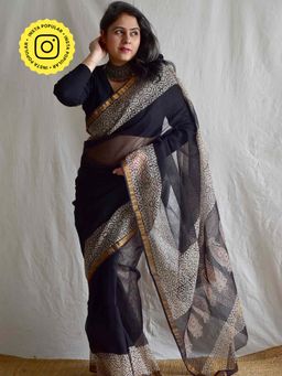Sundarii - Women's Black Khwaab Dabu Kota Doria Saree without Blouse
