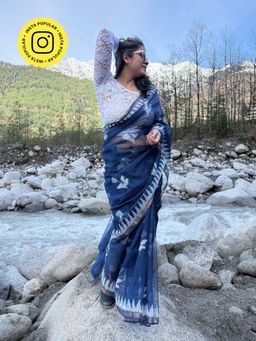 Sundarii - Women's Blue Dilkash Dabu Kota Doria Saree without Blouse