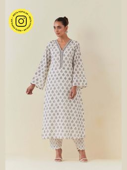 Tara-C-Tara - White Buti Hand Block Printed Kurta and Pant