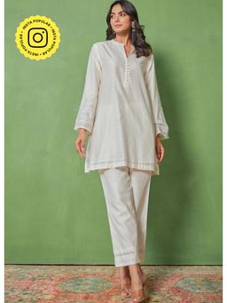 Tara-C-Tara - White Opulent Chanderi Kurta with Pant