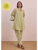 Green color option, Sold out, Currently selected
