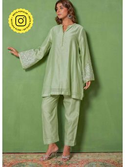 Tara-C-Tara - Opulent Chanderi Embroidered Co-Ord Set