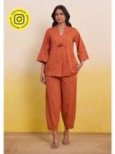 Orange color option, Sold out, Currently selected