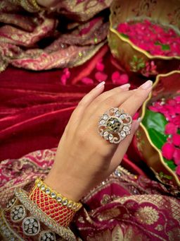 Tussya by Shreya - Mandala - Onyx