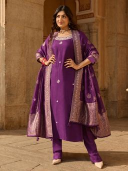 Gahan - Womens Purple Rayon Blend Embroidered Straight Kurta and Pant with Dupatta