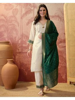 Gahan - Off White Silk Blend Zari Sequence Embroidered Kurta with Pant and Dupatta
