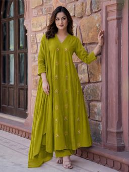 Gahan - Womens Green Rayon Blend Embroidered Anarkali Kurta and Pant with Dupatta