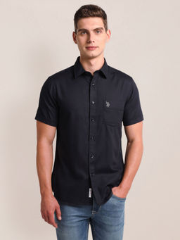 U.S. POLO ASSN. - Tailored Regular Fit Solid Shirt