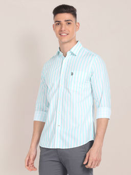 U.S. POLO ASSN. - Spread Collar Vertical Stripe Shirt