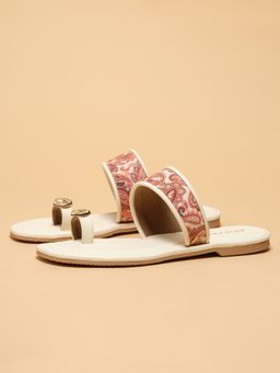 ERIDANI - Women Auri Beige Ethnic Paisley Print with Toe Loop Flats