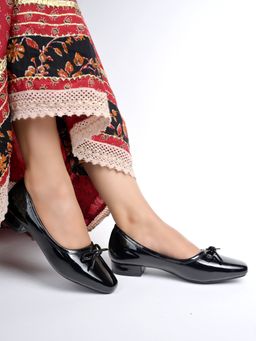 Shoetopia - Womens Glossy Black Patent Square-Toe Pumps With Bow Accent