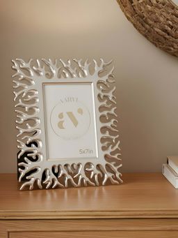 Aarvi Decor - Metal Coral Elegance Tabletop Decorative Photo Frame Home Silver 4 X 6 Inches