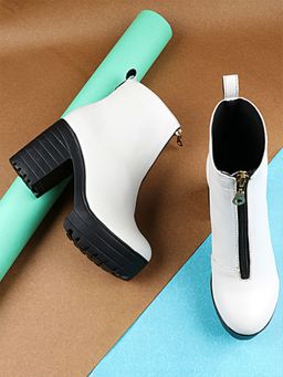 Shoetopia - Women Solid White Boots