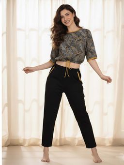 AOBA - Women Black & White Printed Night Suit