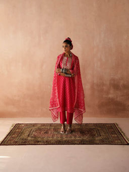 HERITAGE - Women Pink Kurta with Pant & Dupatta (Set of 3)