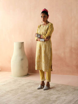 HERITAGE - Women Yellow Kurta with Pant (Set of 2)