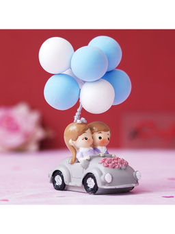 eCraftIndia - Romantic Couple Statue with Balloon on a Car Decorative Multi-Color