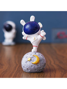 eCraftIndia - Astronaut Statue Spaceman Figurine Sky Rabbit Standing on Moon Multi-Color
