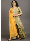 Green color option, Sold out, Currently selected