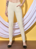 Off White color option, Currently selected