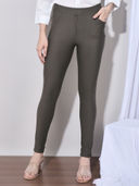 Olive color option, Currently selected