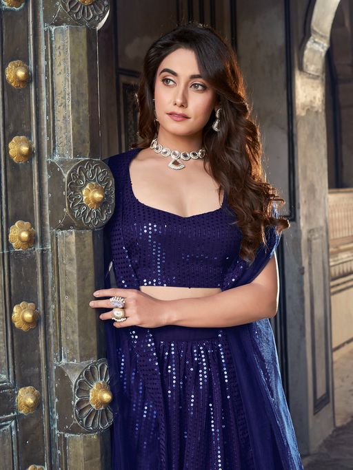 What Color Navy Blue Dress With Gold Jewelry Navy Blue Color