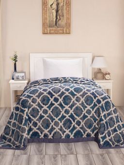 Maspar - Hues Nouveau Tradition Form Replay 100 GSM Cotton Blue Quilted Single Quilt