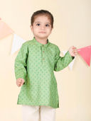 Green color option, Sold out, Currently selected