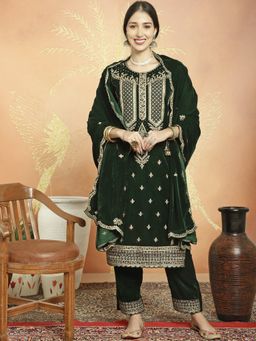 Stylee LIFESTYLE - Green Velvet Embroidered Unstitched Kurta, Bottom & Dupatta (Set of 3)