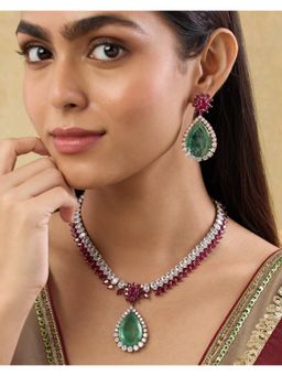 Indinoor - Elyra Kundan Necklace Set
