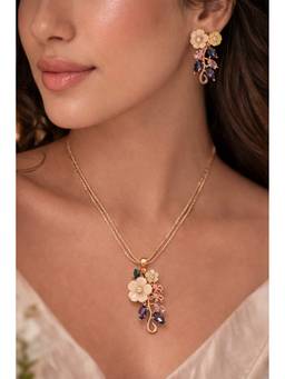Silvpop Jewels - Blossom Vine Gold Plated Pendant With Earrings