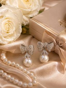 Silvpop Jewels - Pearl Bow Charm White Earrings