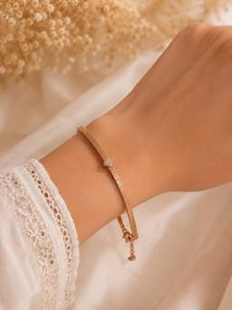 Silvpop Jewels - Solitaire Spark Gold Plated White Bracelet
