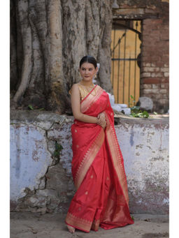 Naaritva Banaras - Red Pure Handwoven Banarasi Katan Silk Saree with Unstitched Blouse