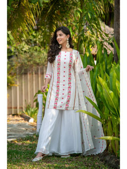 Label Shaurya Sanadhya - White Resham Thread Embroidery Kurta Palazzo And Dupatta (Set of 3)