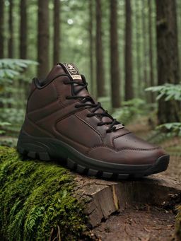 Off Limits - Brown Men Magnum Opus Trekking Shoes