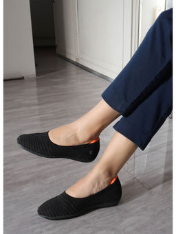 Carlton London - Womens Fashionable Black Woven Design Ballerinas