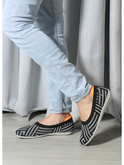 Carlton London - Womens Fashionable Black Woven Design Ballerinas