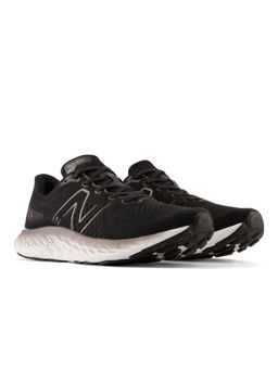 New Balance - Men Black Running Shoes