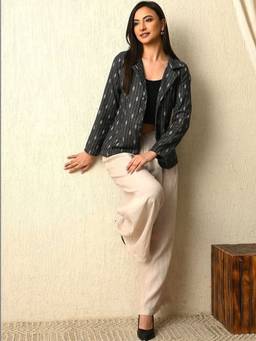 DECKEDUP - Grey Women Ikat Woven Blazer