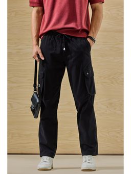 Snitch - Men Black Solid Regular Casual Cargo Pant