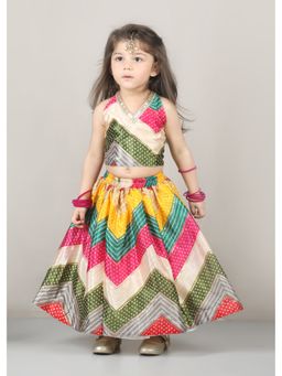 Titrit - Sleeveless Choli with Lehenga and Dupatta (Set of 3)