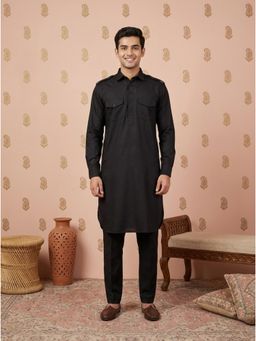 Sanwara - Black Solid Mandarin Neck Full Sleeves Kurta With Pant