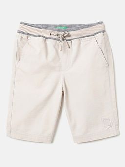 United Colors of Benetton - Regular Fit Mid Rise Shorts Cream